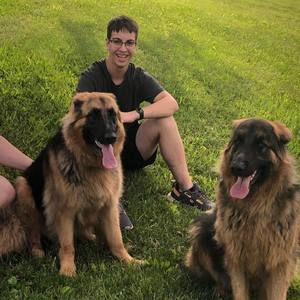 Meet your Posher, Eric